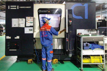 Máy móc, thiết bị hiện đại và đa dạng